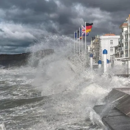 Le 246 - Duplex Face A La Pour 4 Personnes, Wifi, Tv Full Sat, Parking Wimereux